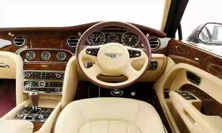 Bentley Mulsanne ride in Dubai 