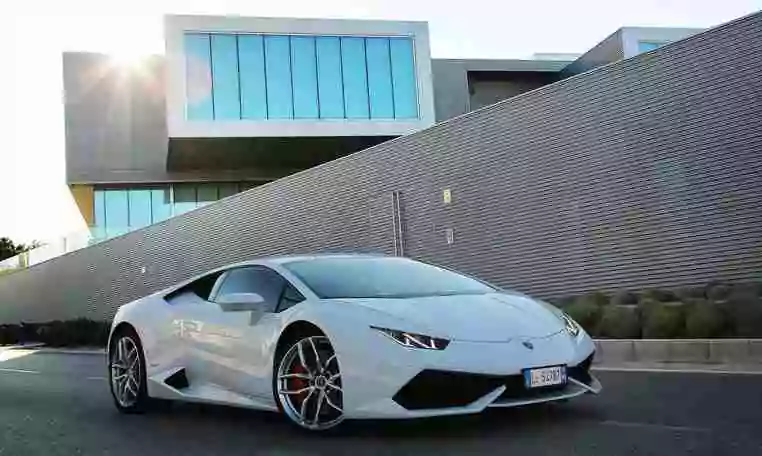 Lamborghini rental in Dubai 