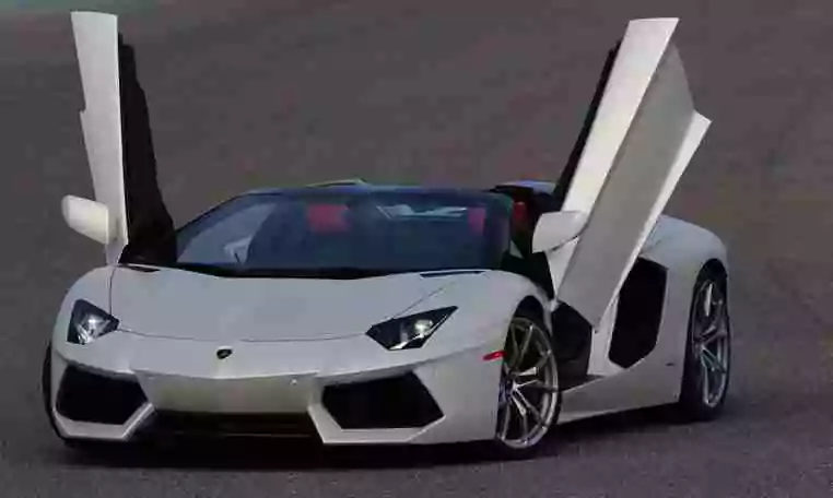 Lamborghini Roadster hire in Dubai 