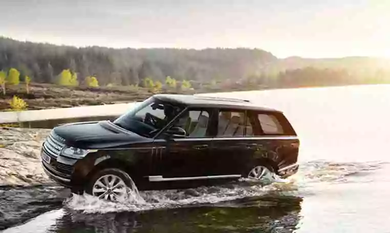 Range Rover Vogue ride in Dubai 