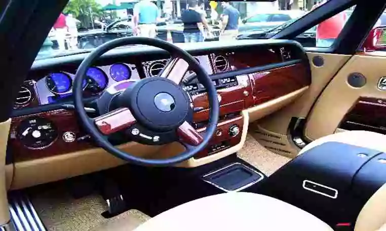 Rolls Royce Drophead rental in Dubai 